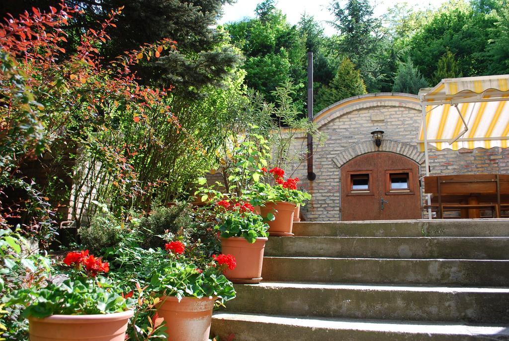 Villa Harmonia Panzio Visegrád Eksteriør billede